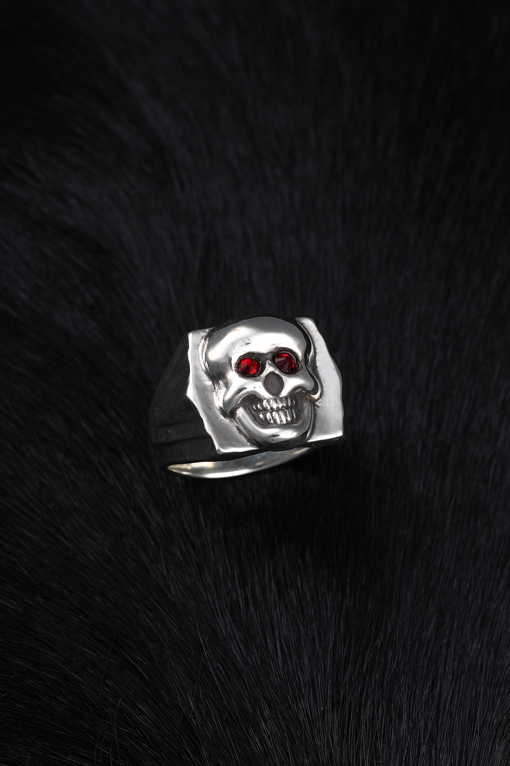 BS0004 Skull Signet Ring