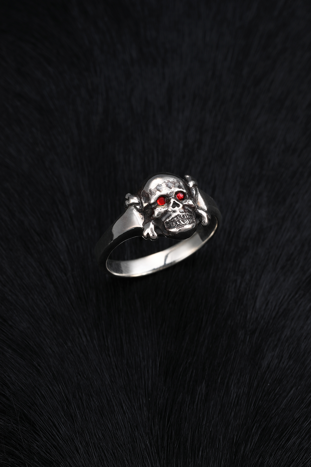 BS0006 Small Face Skull Ring